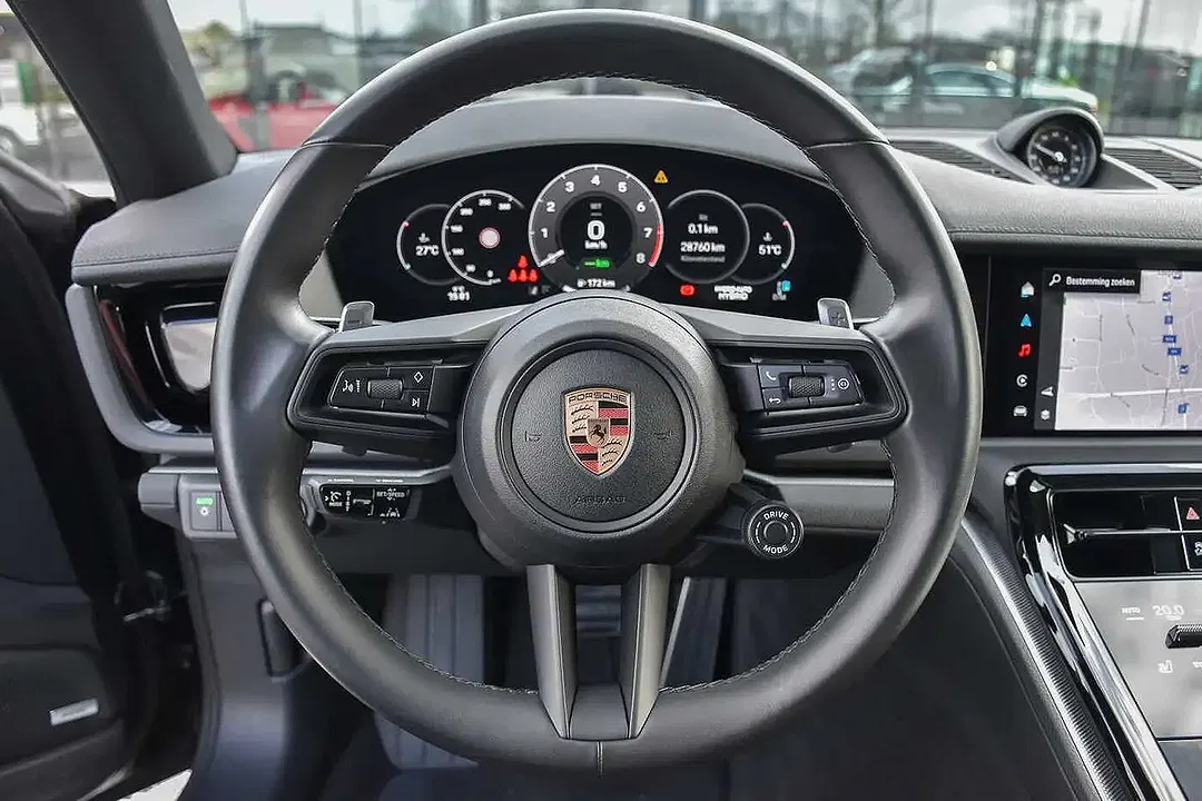 Porsche Panamera 4 - foto 15
