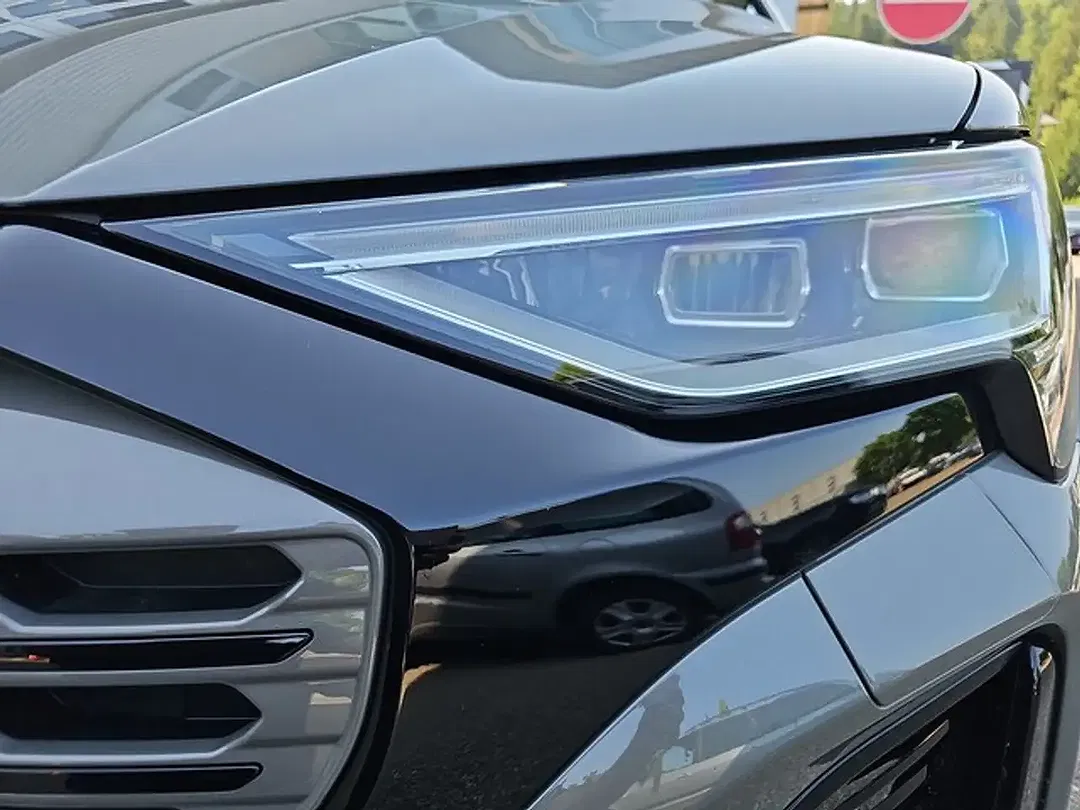Audi Q8 e-tron 55 quattro Matrix LED S line - Thumbnail 16