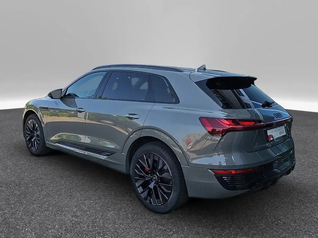 Audi Q8 e-tron 55 quattro Matrix LED S line - Thumbnail 5