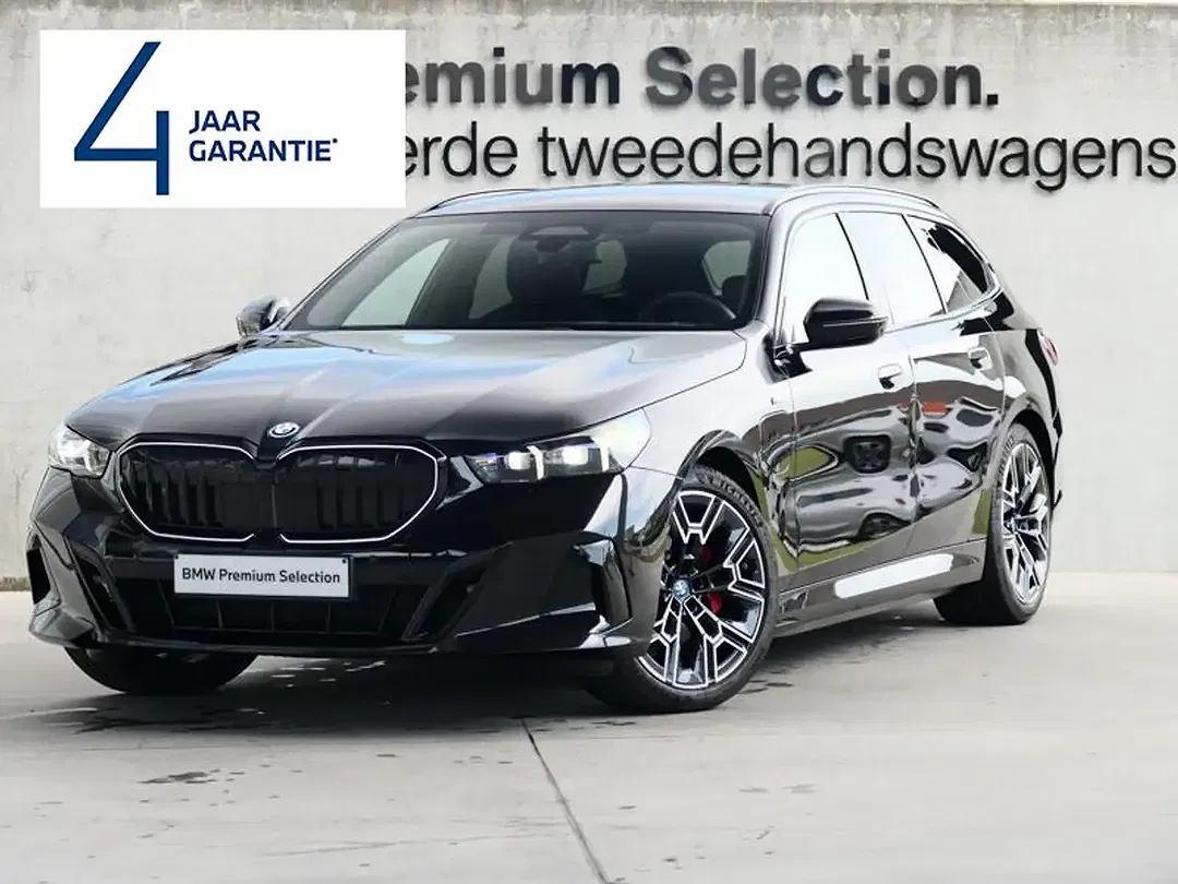 BMW 530 Touring M Sport Pro - Thumbnail 1