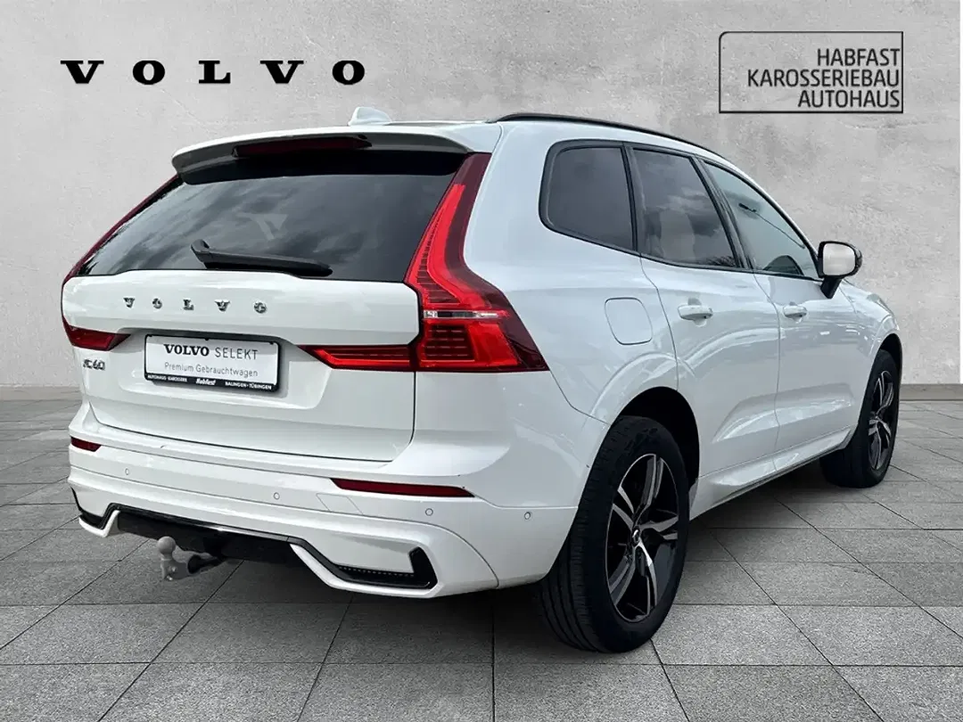 Volvo XC60 R-Design - foto 2