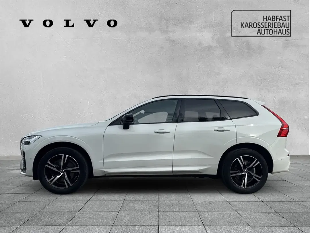 Volvo XC60 R-Design - Thumbnail 3