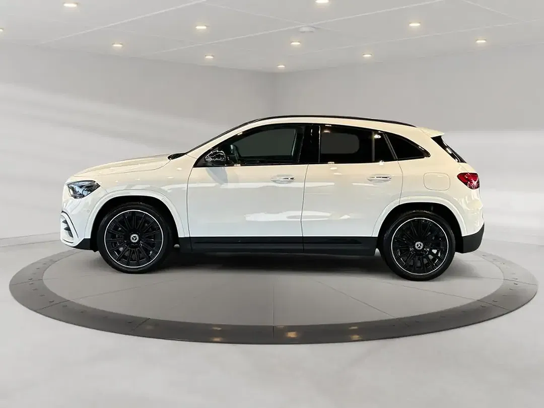 Mercedes-Benz GLA 220 4MATIC AMG MBUX Night - Thumbnail 3