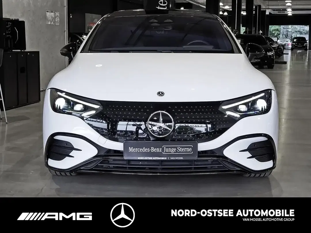 Mercedes-Benz EQE 300 AMG Edition Night - foto 2