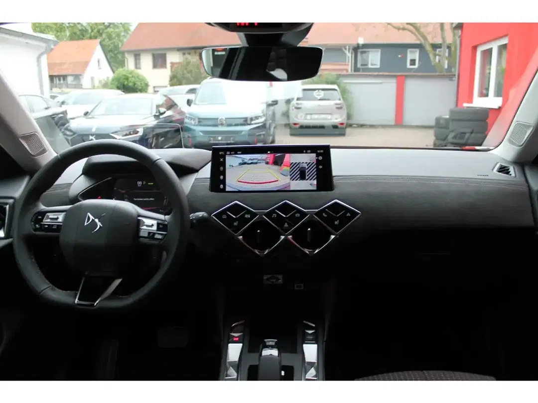 DS Automobiles DS 3 - Thumbnail 11