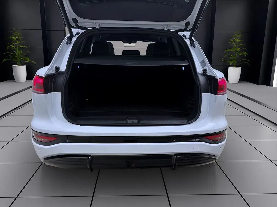 Audi Q6 e-tron S line - Thumbnail 5