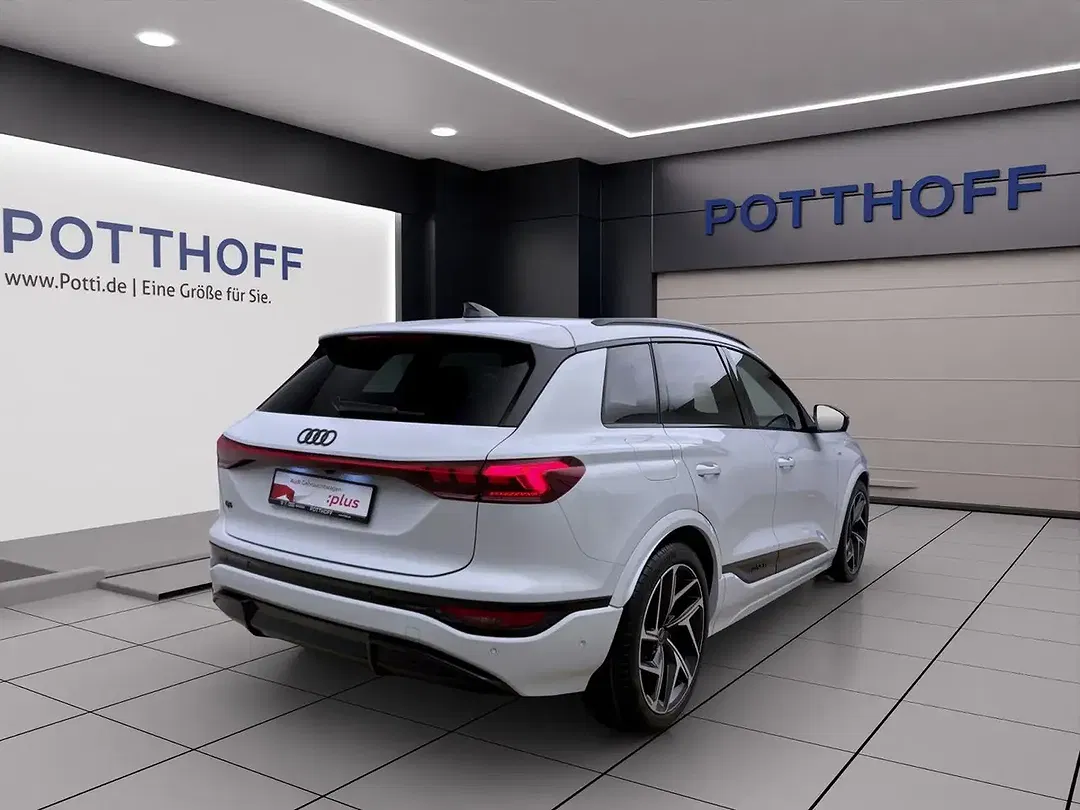 Audi Q6 e-tron S line - Thumbnail 6