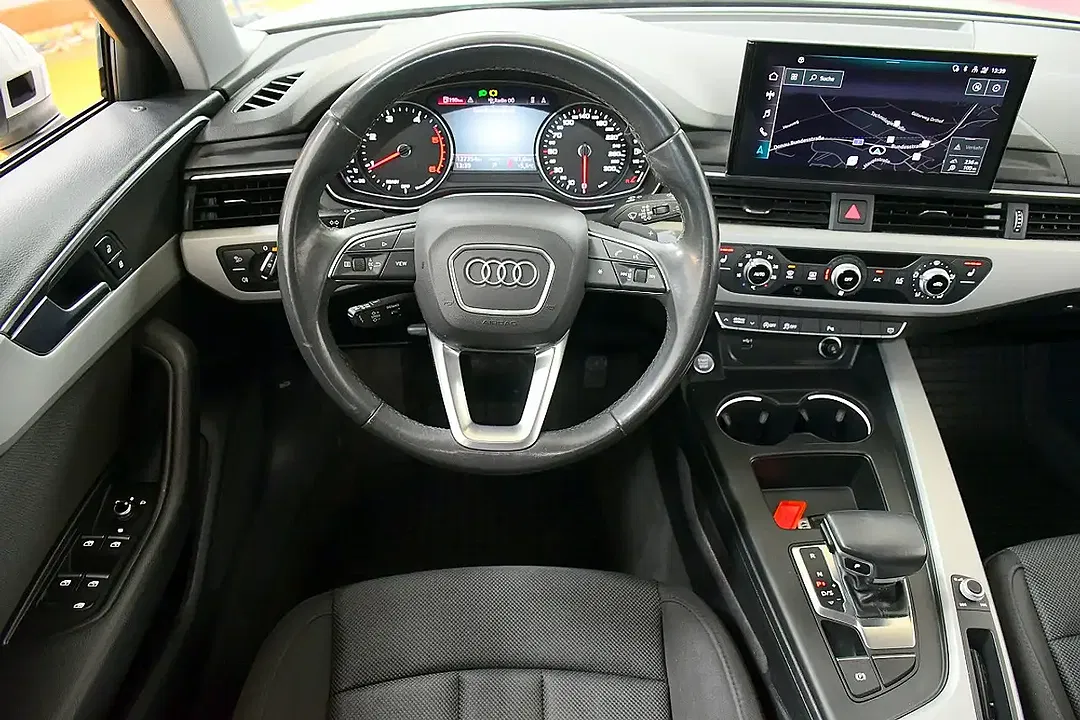 Audi A4 30 TDI S tronic Avant - foto 2