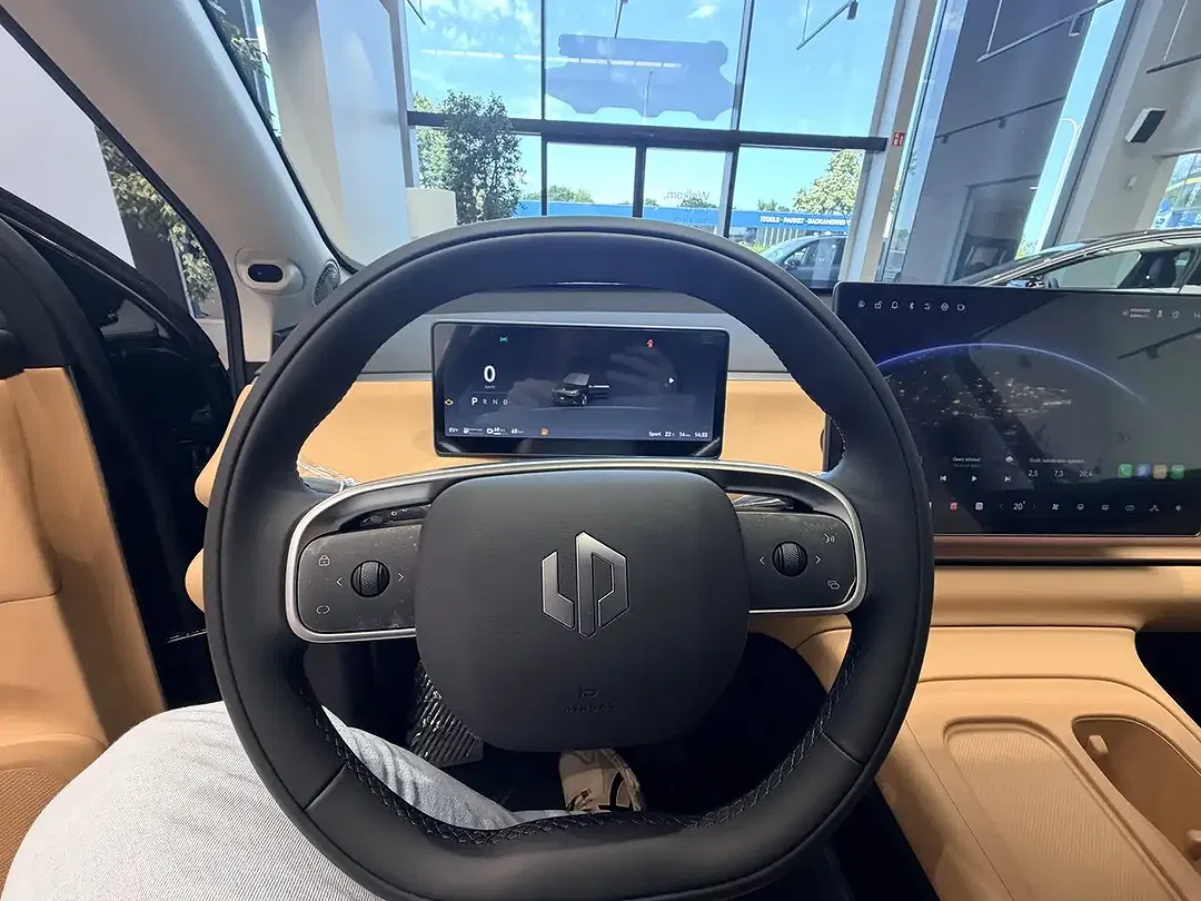 Leapmotor C10 - Thumbnail 13