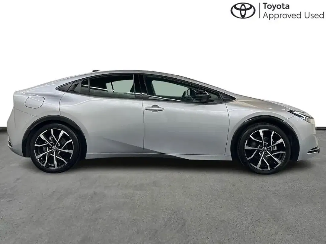 Toyota Prius PHEV Edition - Thumbnail 14