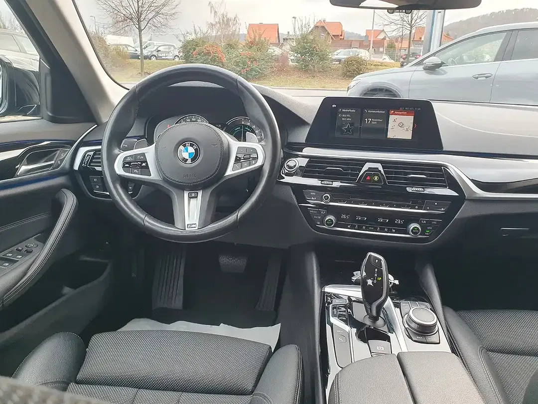 BMW 530 Sport Line - Thumbnail 7