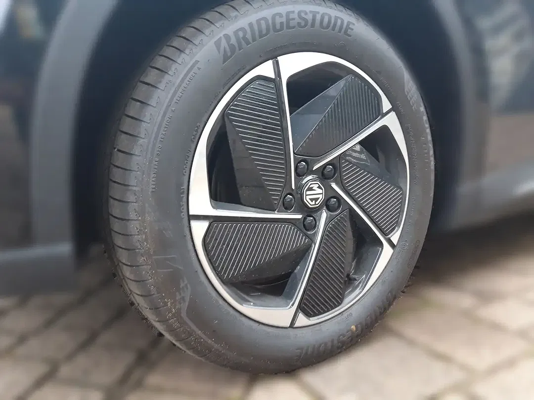 MG MGS5 EV AUT Luxury - Thumbnail 8