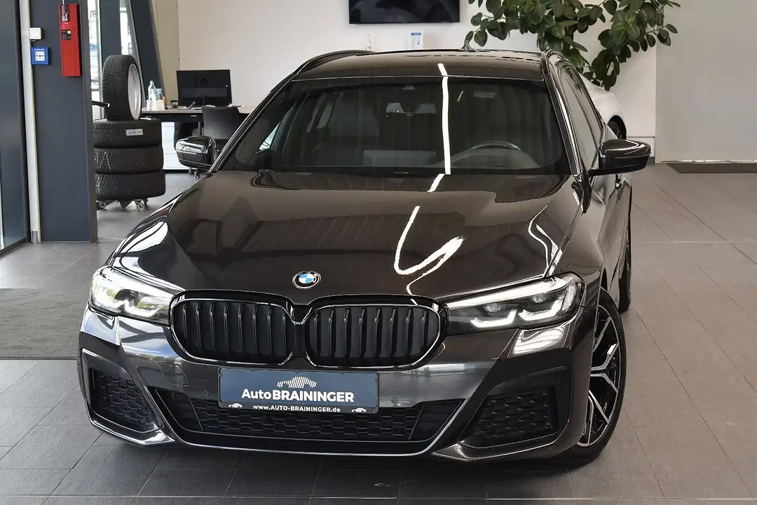 BMW 520 xDrive Touring M Sport - Afbeelding 1