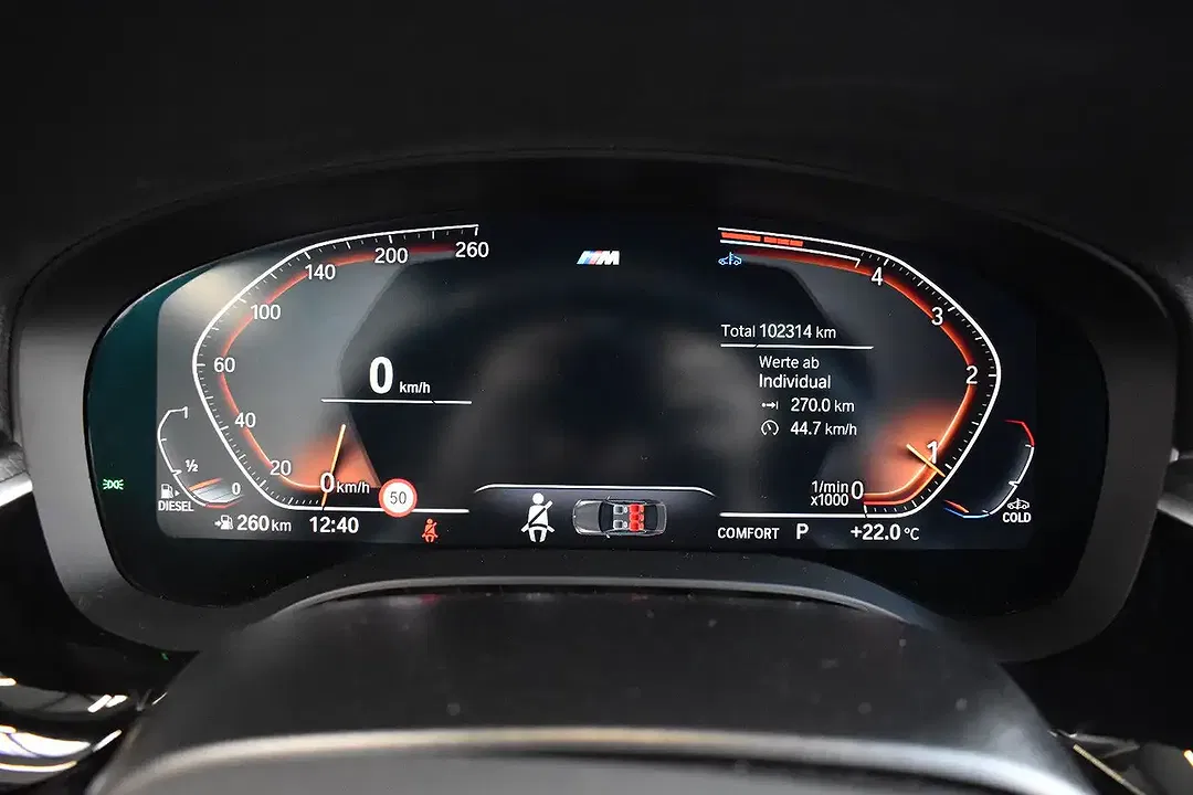 BMW 520 xDrive Touring M Sport - Thumbnail 15