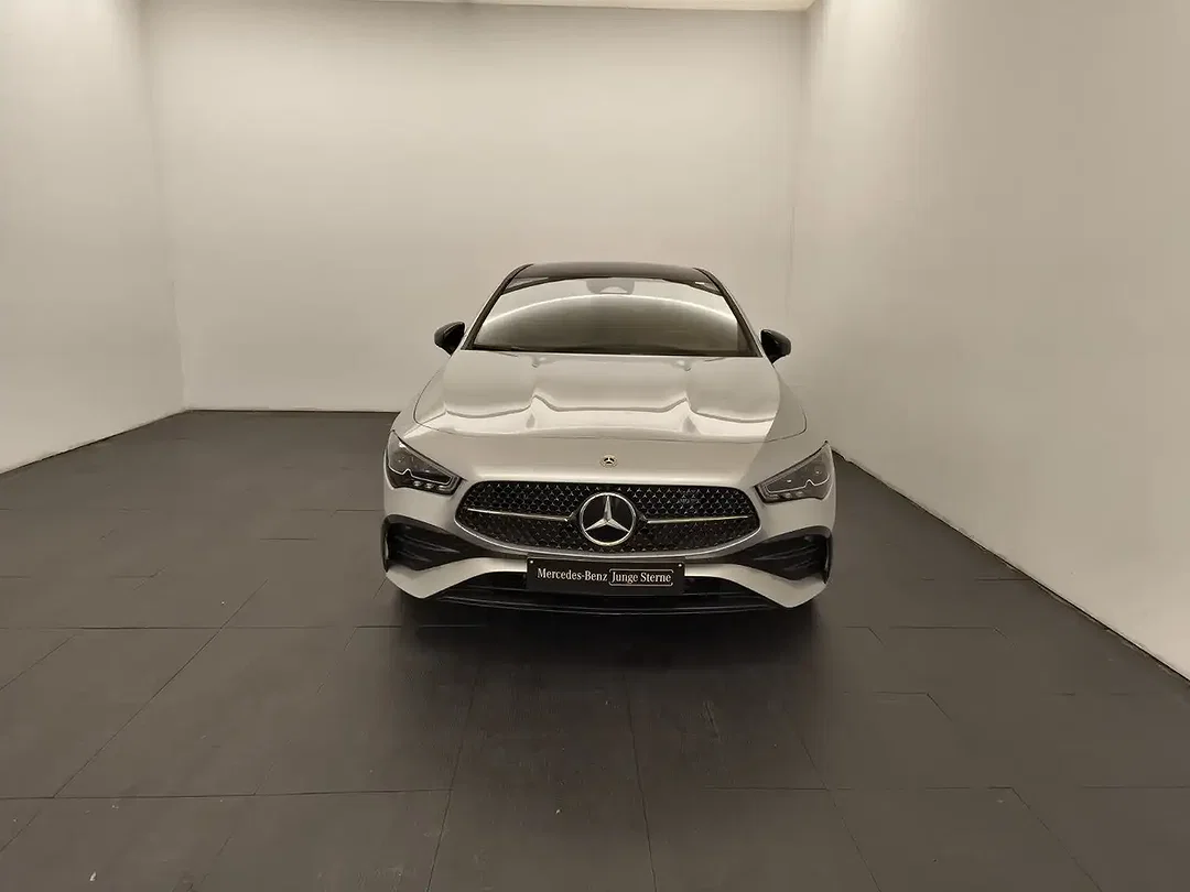 Mercedes-Benz CLA 250 AMG Night - Afbeelding 1
