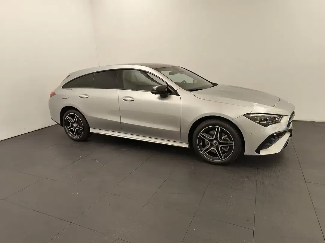 Mercedes-Benz CLA 250 AMG Night - Thumbnail 4