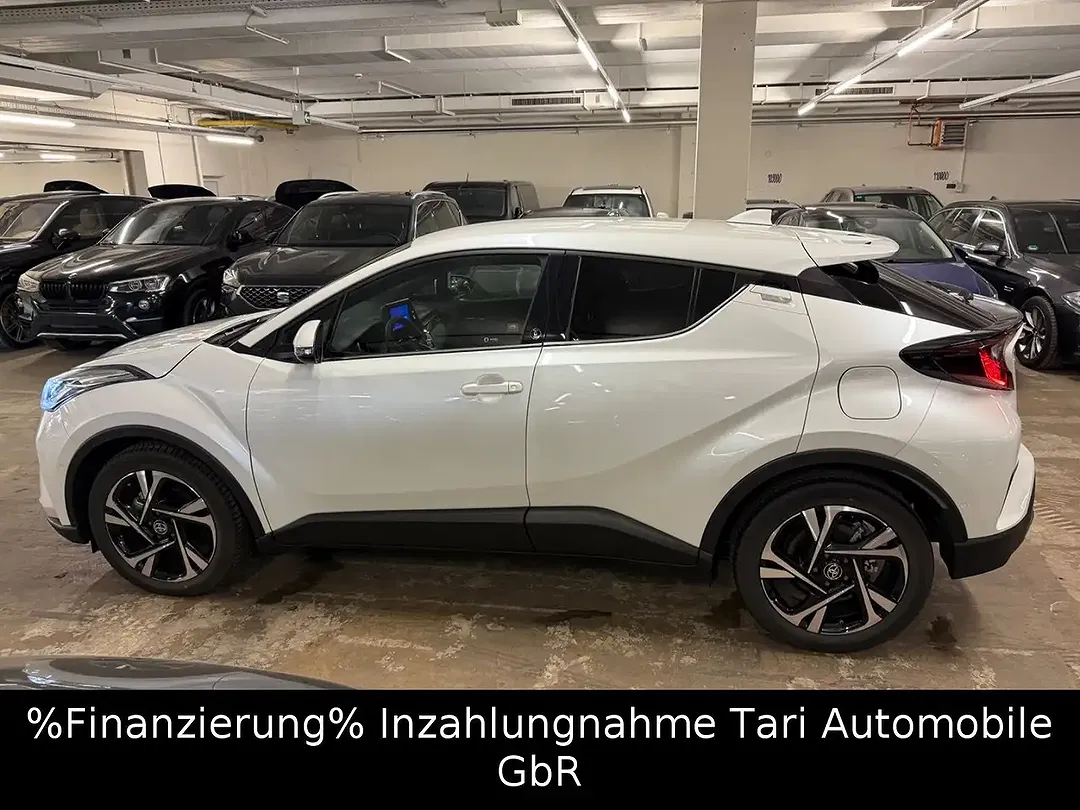 Toyota C-HR Hybrid Team Deutschland - Thumbnail 3