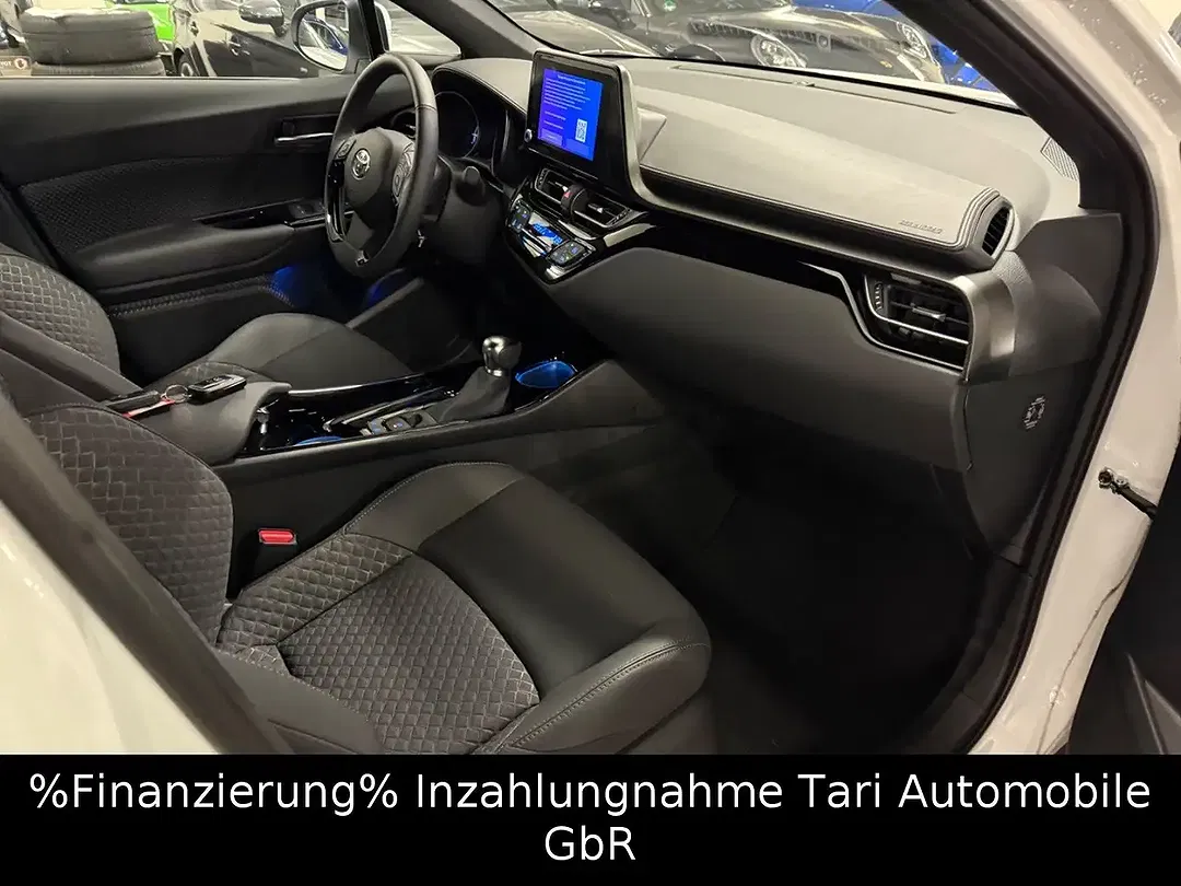 Toyota C-HR Hybrid Team Deutschland - Thumbnail 8
