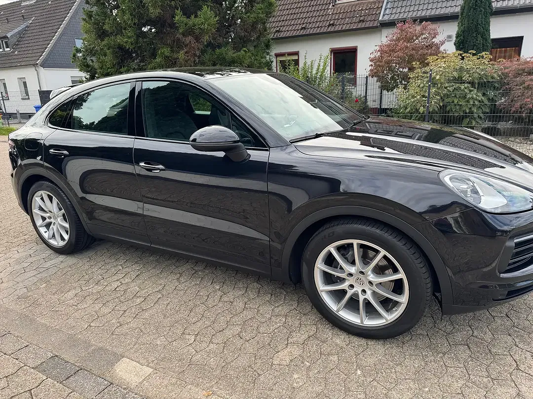 Porsche Cayenne Sport Chrono Coupe - Thumbnail 3