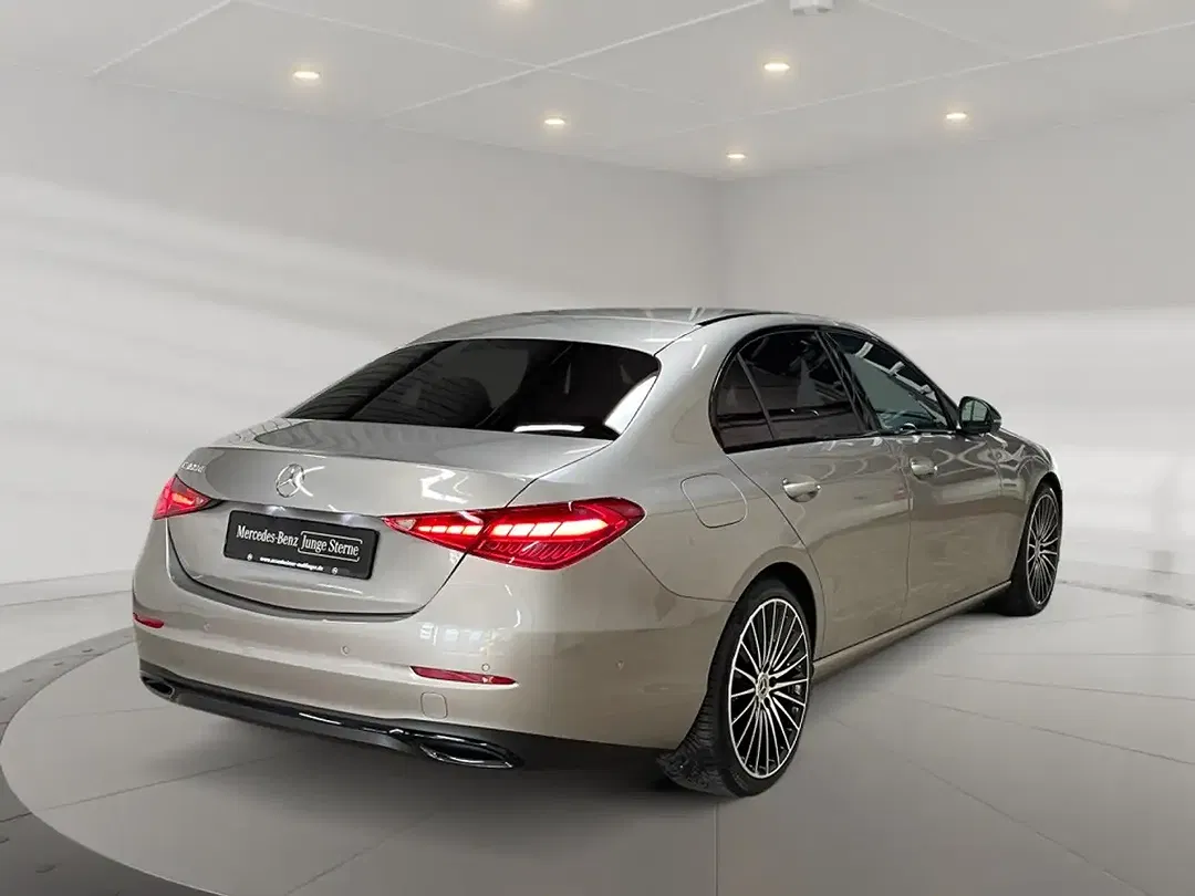 Mercedes-Benz C 300 MBUX Avantgarde Night - Thumbnail 2