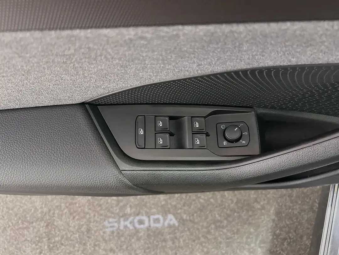 Skoda Octavia 1.5 eTSI DSG Combi Selection - Thumbnail 12