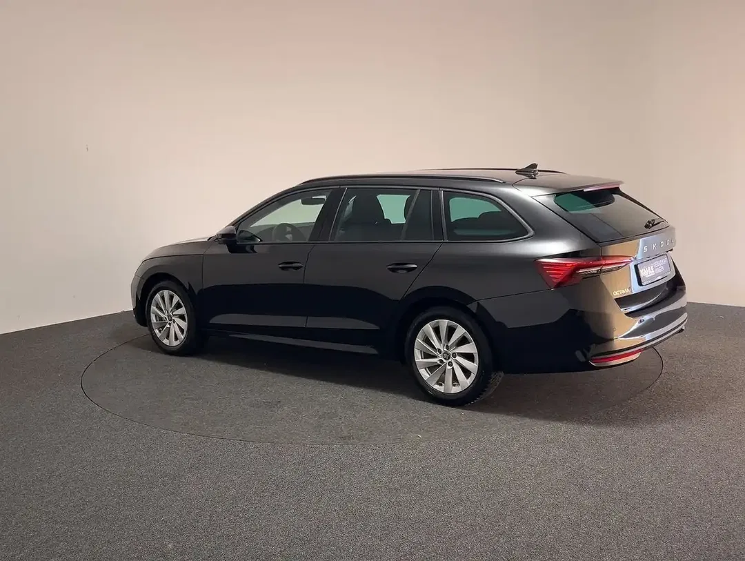 Skoda Octavia 1.5 eTSI DSG Combi Selection - Thumbnail 6
