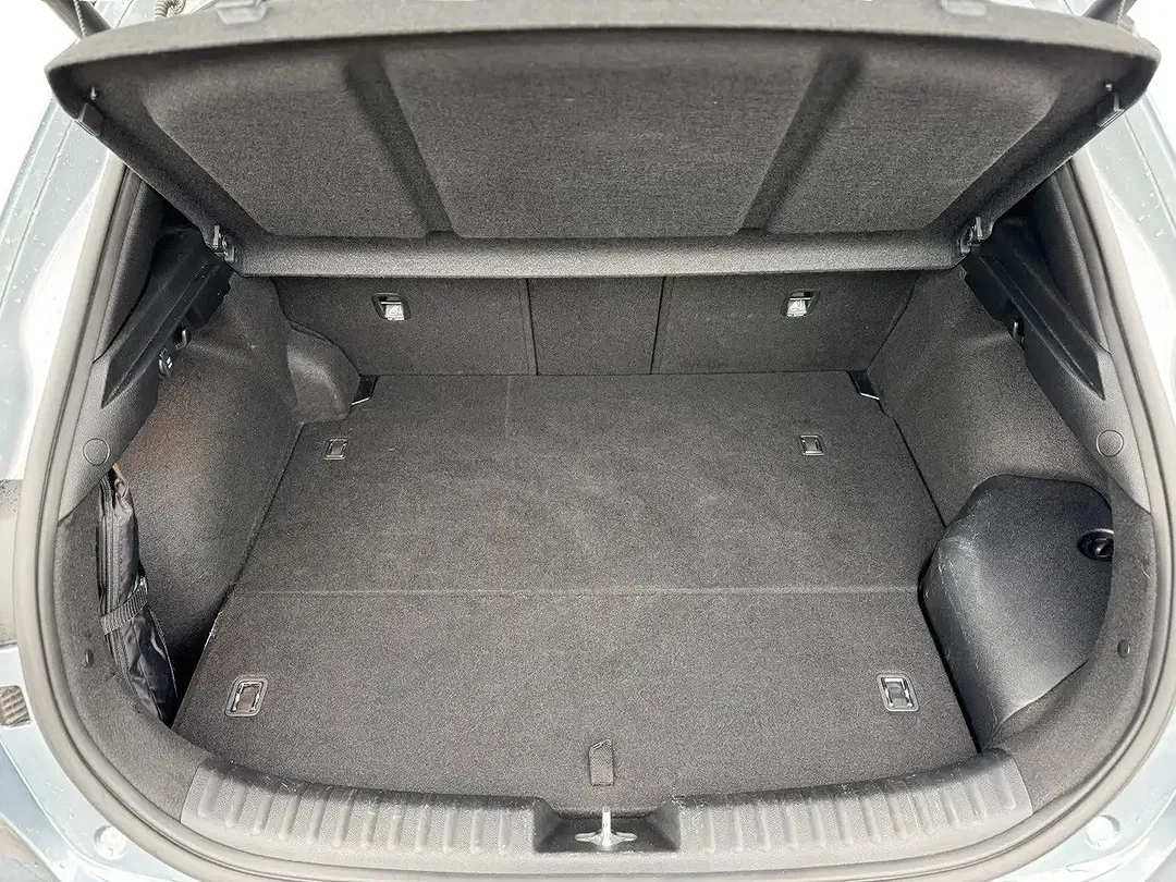 Kia XCeed PHEV Hybrid Platinum - Thumbnail 11