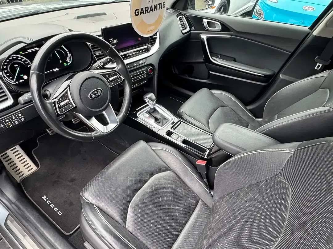 Kia XCeed PHEV Hybrid Platinum - Thumbnail 13