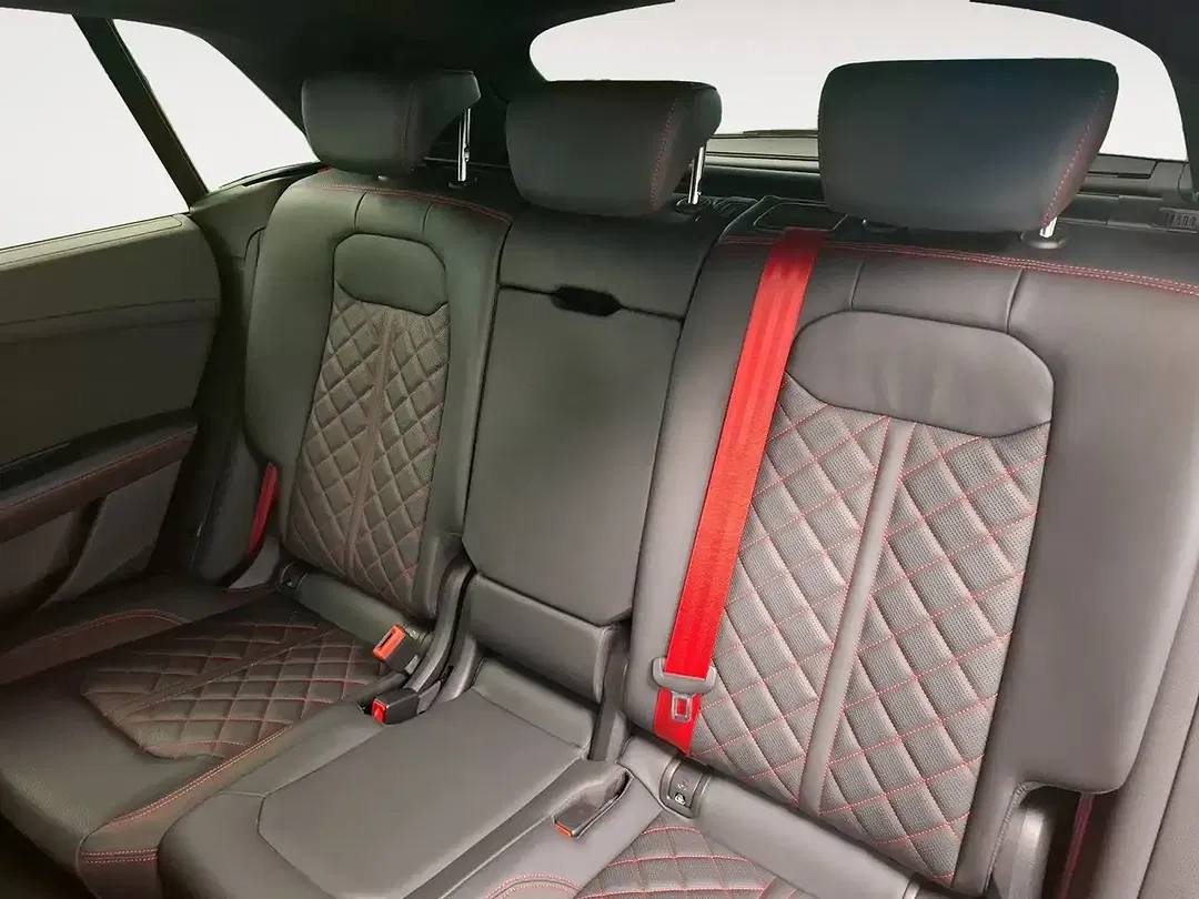 Audi SQ8 4.0 TFSI quattro competition plus - Thumbnail 8