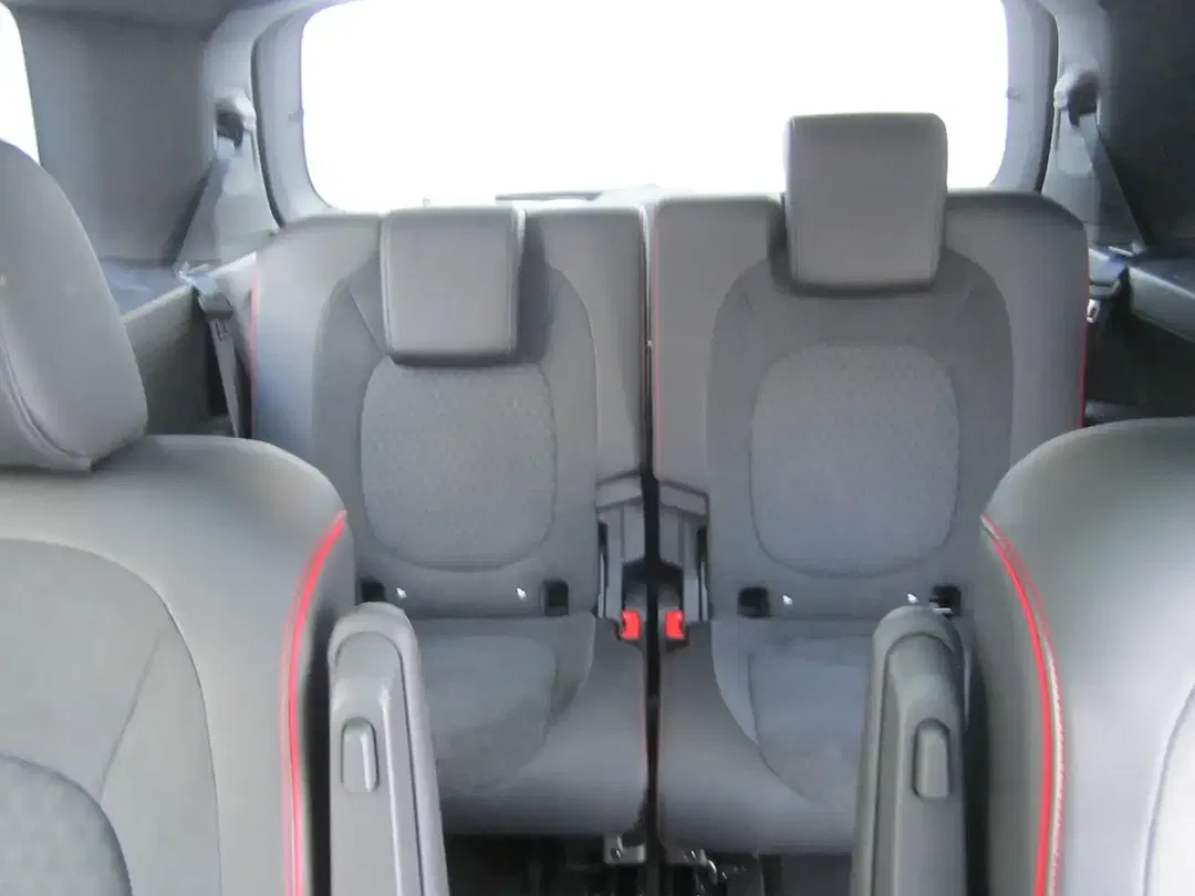 Volkswagen ID. Buzz 4Motion - Thumbnail 11