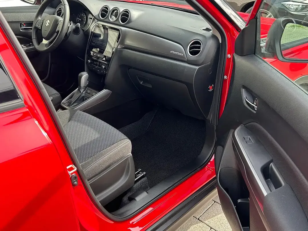 Suzuki Vitara MHEV 1.4 4x4 GL+ Comfort - Thumbnail 12