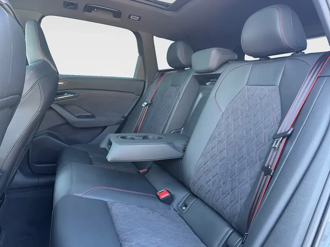 Audi Q6 e-tron quattro S line - Thumbnail 8