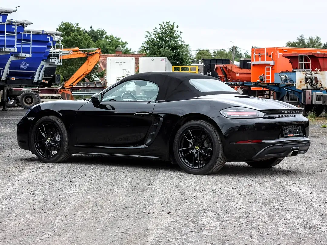 Porsche 718 PDK PCCB Cabriolet - Thumbnail 5