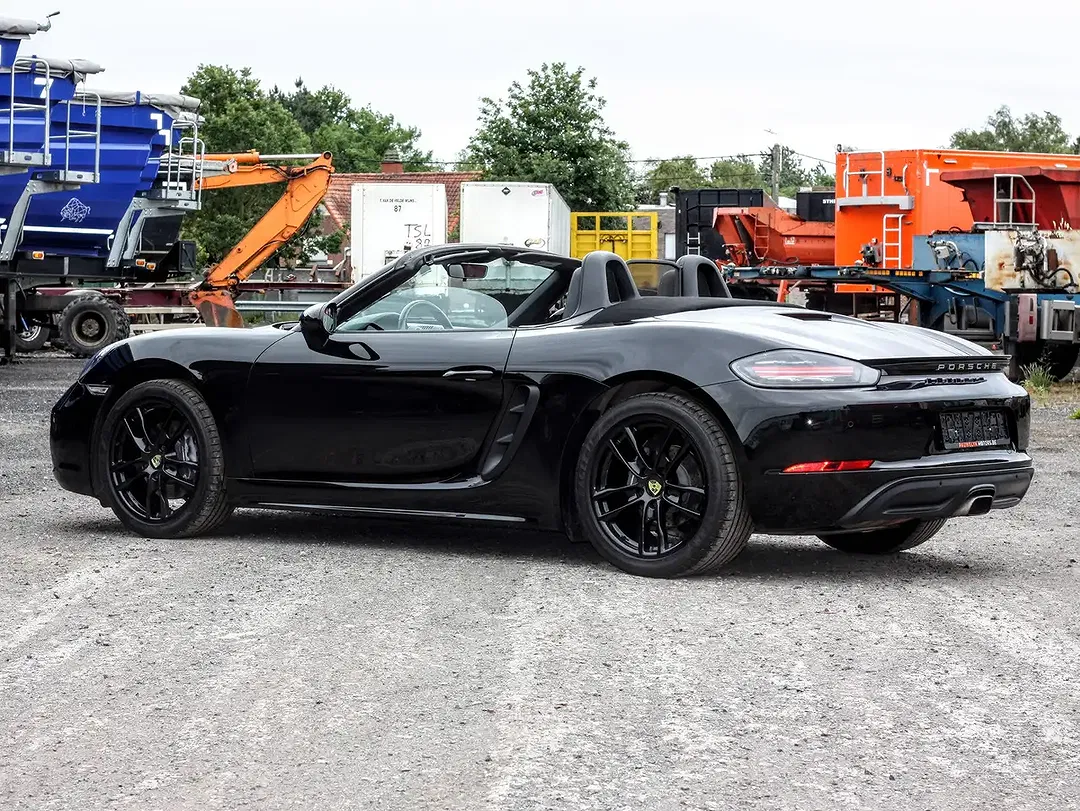 Porsche 718 PDK PCCB Cabriolet - Thumbnail 6