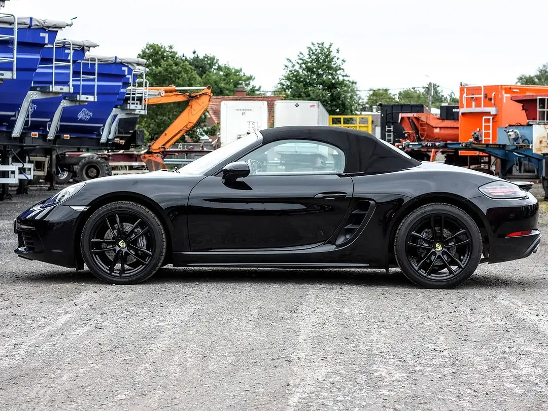 Porsche 718 PDK PCCB Cabriolet - Thumbnail 7