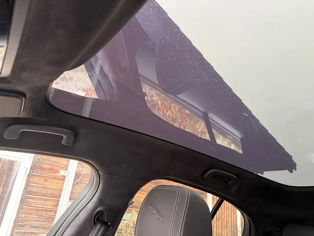 Jaguar I-Pace R-Dynamic HSE Edition - Thumbnail 8