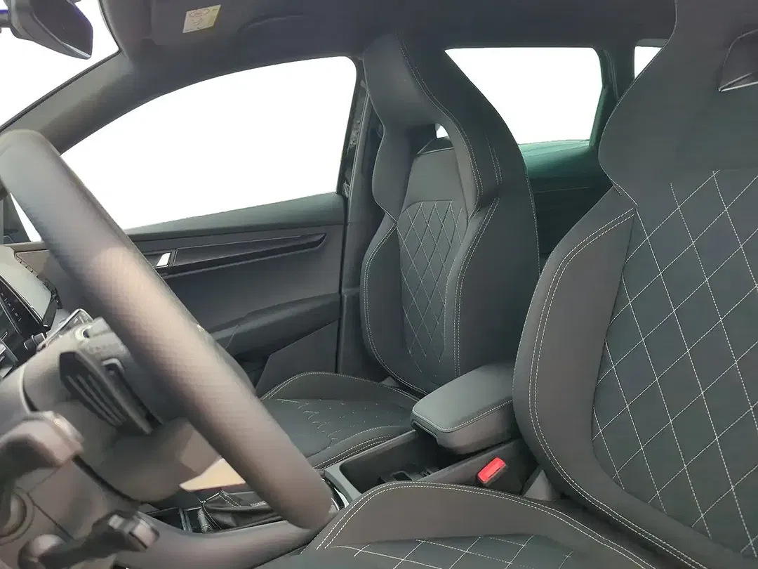 Skoda Karoq 1.5 TSI DSG Sportline - Thumbnail 8