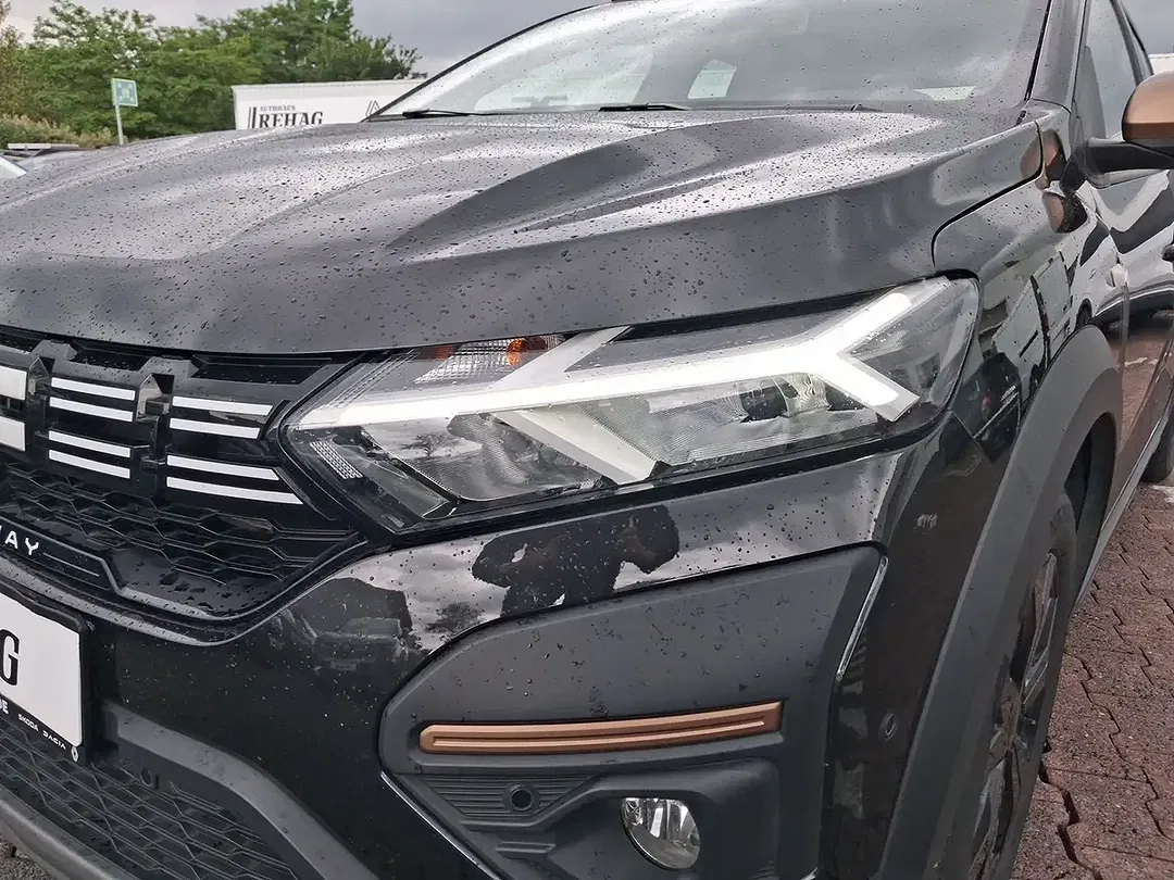 Dacia Sandero TCe CVT Stepway Extreme - Thumbnail 3
