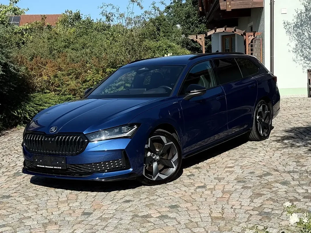 Skoda Superb 1.5 TSI iV Combi Sportline - Afbeelding 1