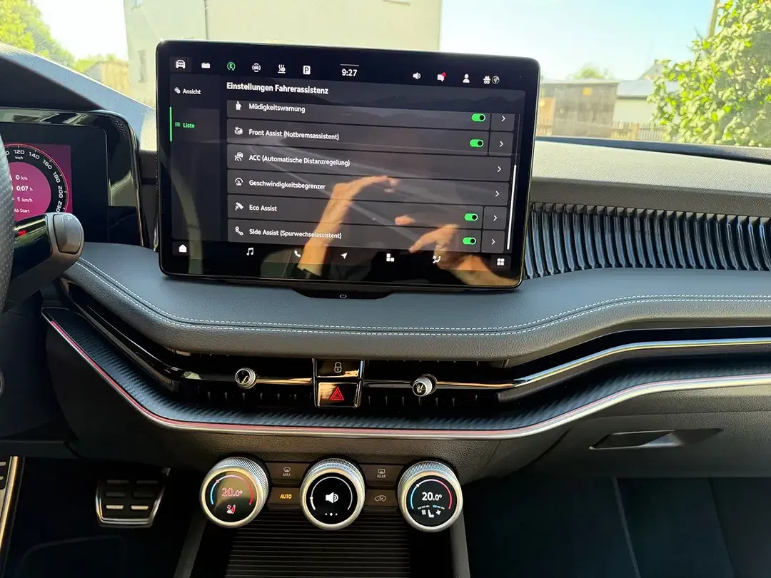 Skoda Superb 1.5 TSI iV Combi Sportline - Thumbnail 13