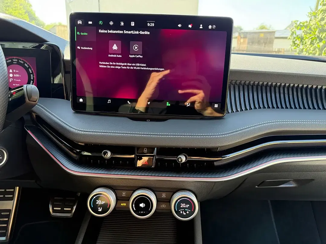 Skoda Superb 1.5 TSI iV Combi Sportline - Thumbnail 24