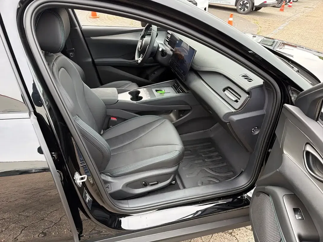 BYD Seal DM-i PHEV Touring Comfort - Thumbnail 13