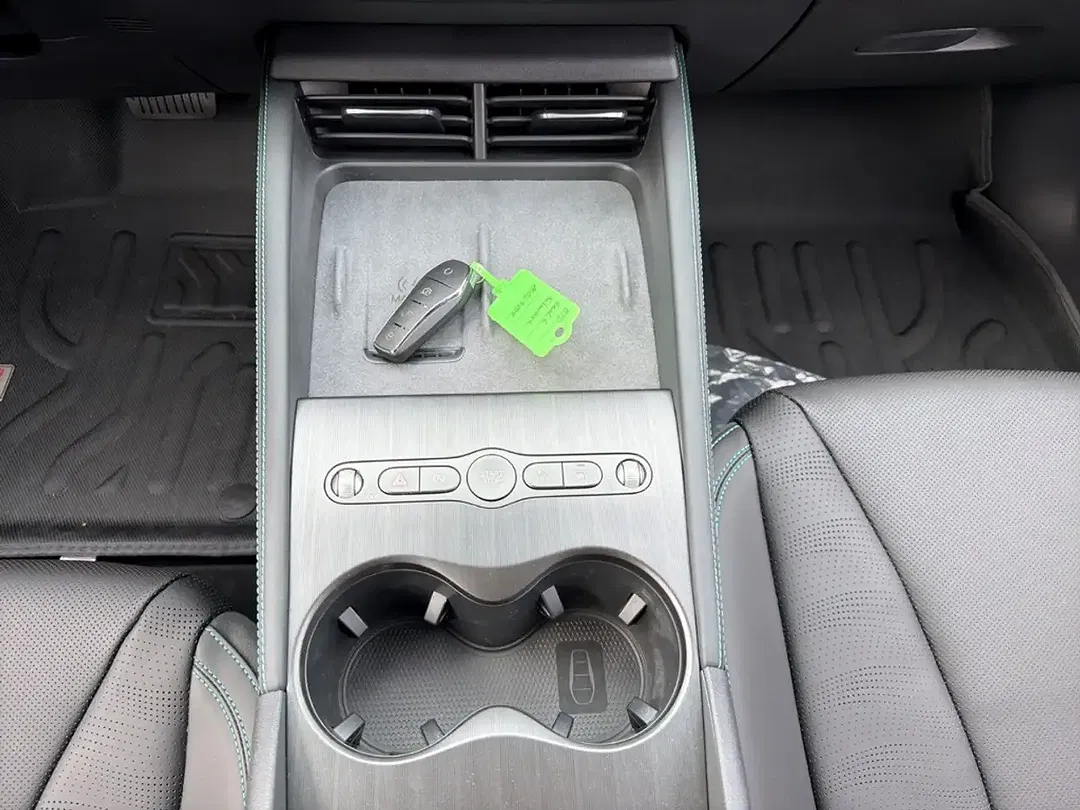 BYD Seal DM-i PHEV Touring Comfort - foto 15