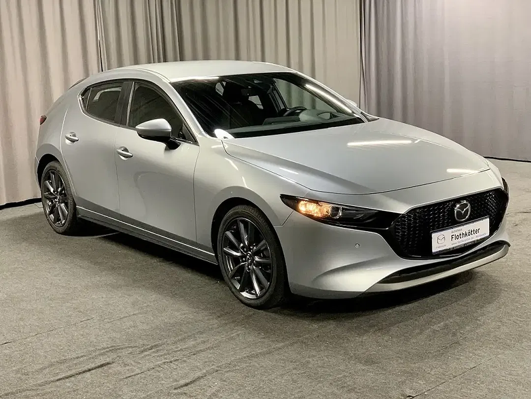 Mazda 3 Selection - Thumbnail 3