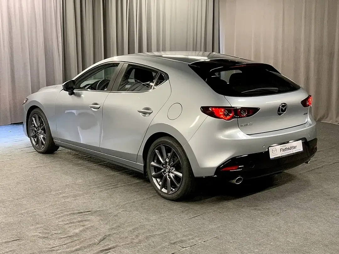 Mazda 3 Selection - Thumbnail 6