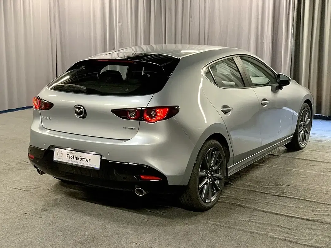 Mazda 3 Selection - Thumbnail 8