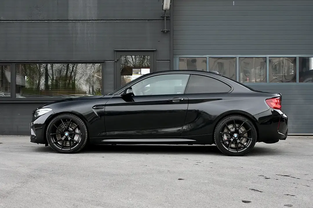BMW M2 Competition - Thumbnail 4