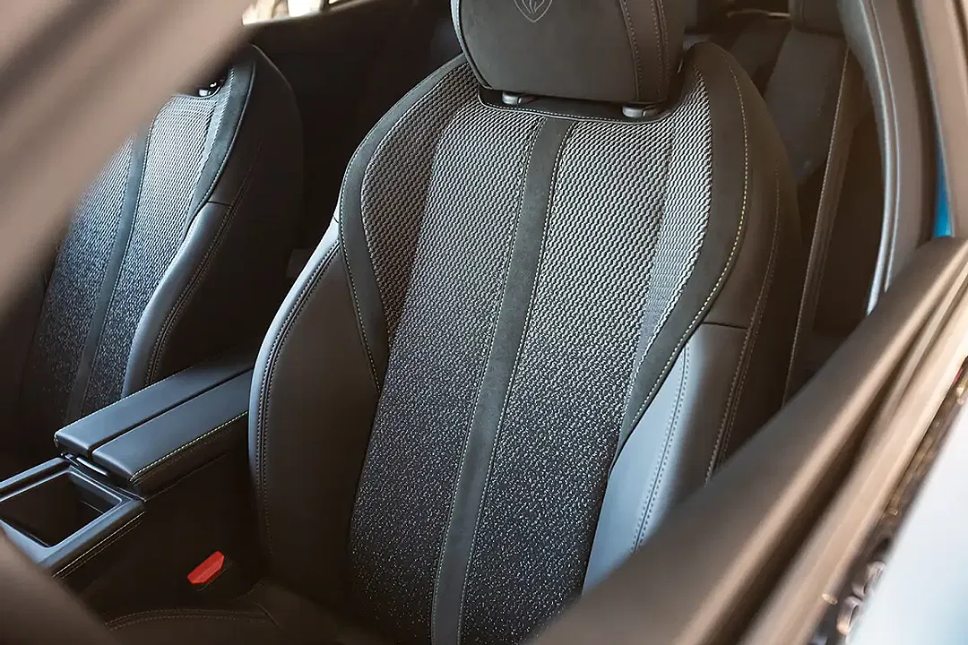 Peugeot 408 210 GT - Thumbnail 13