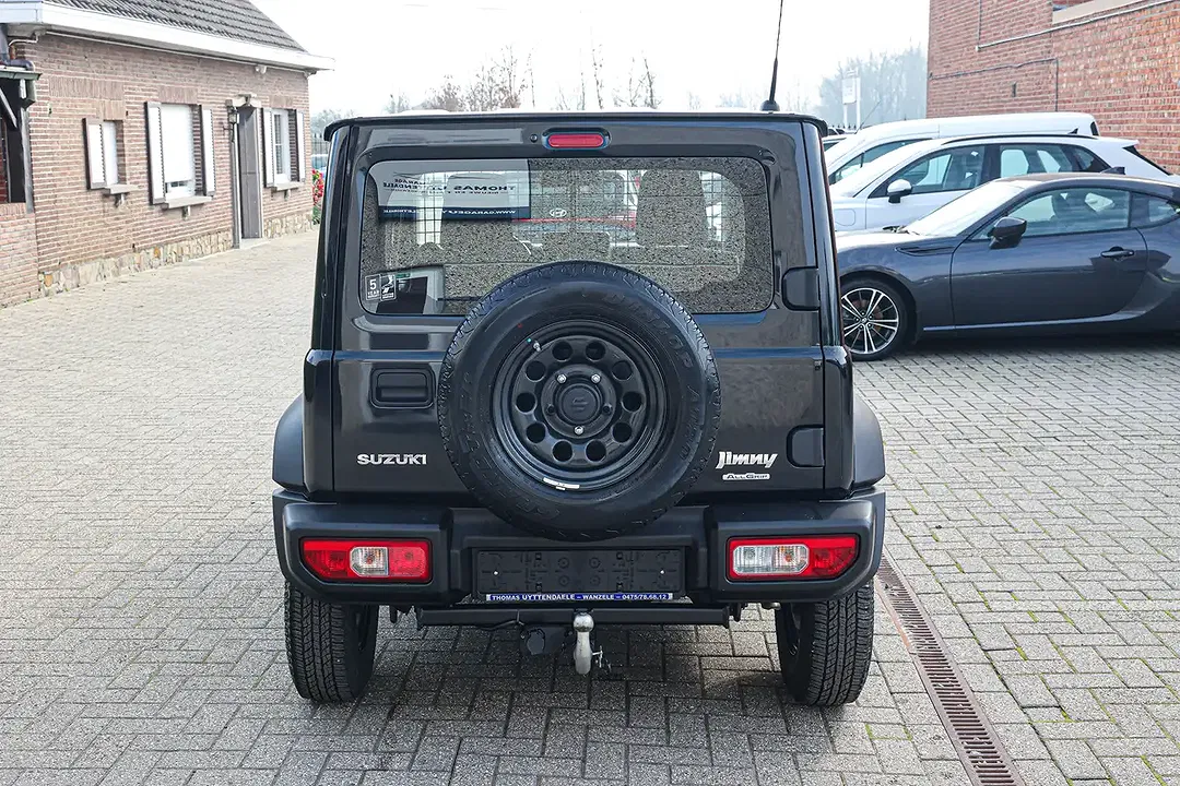 Suzuki Jimny - Thumbnail 6