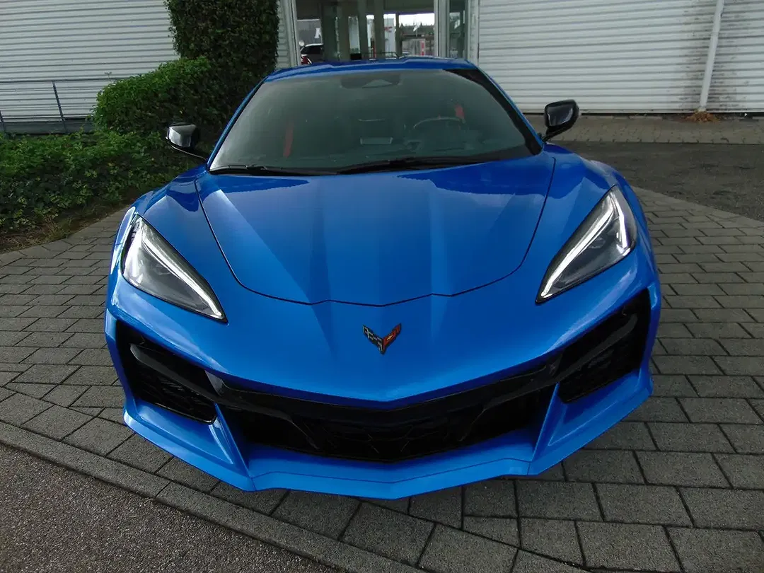 Corvette C8 E-Ray - Thumbnail 15